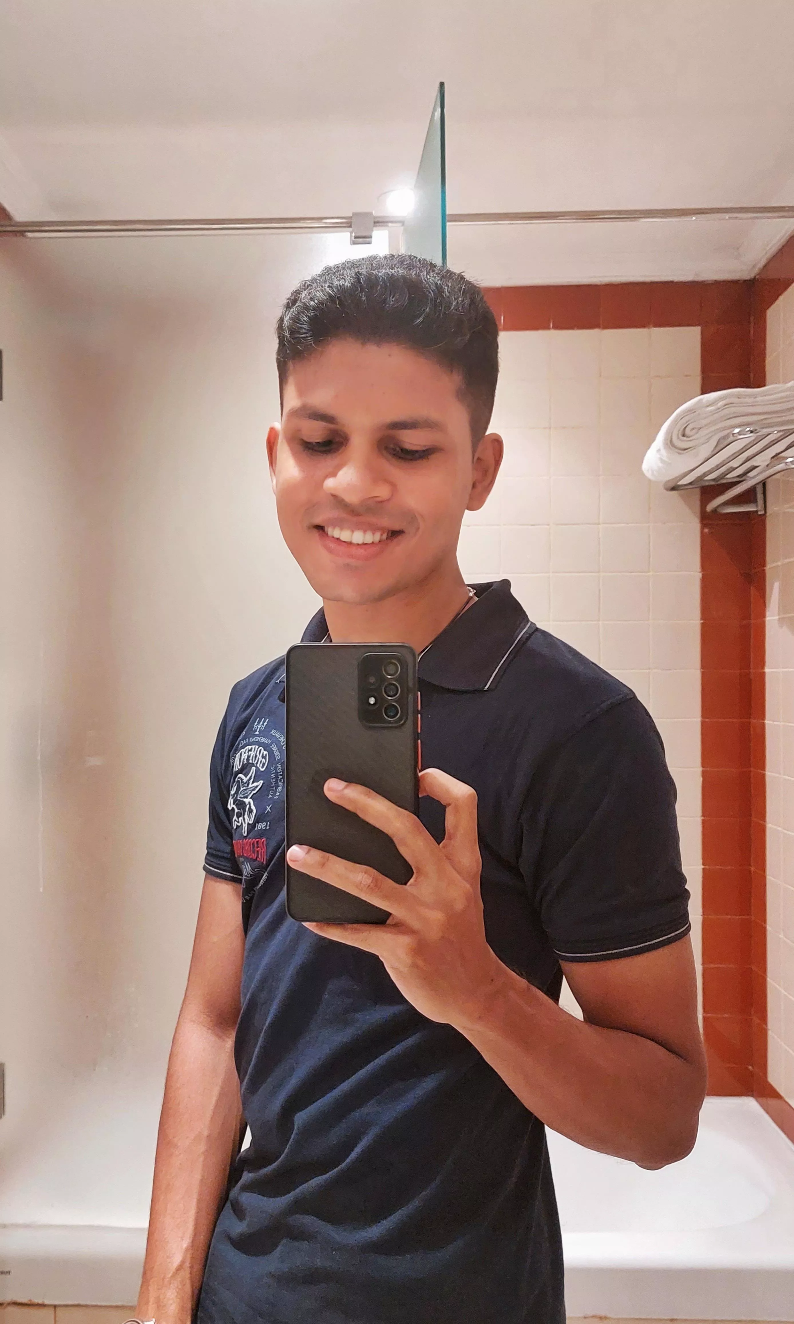 Could use a pal or 2 ....