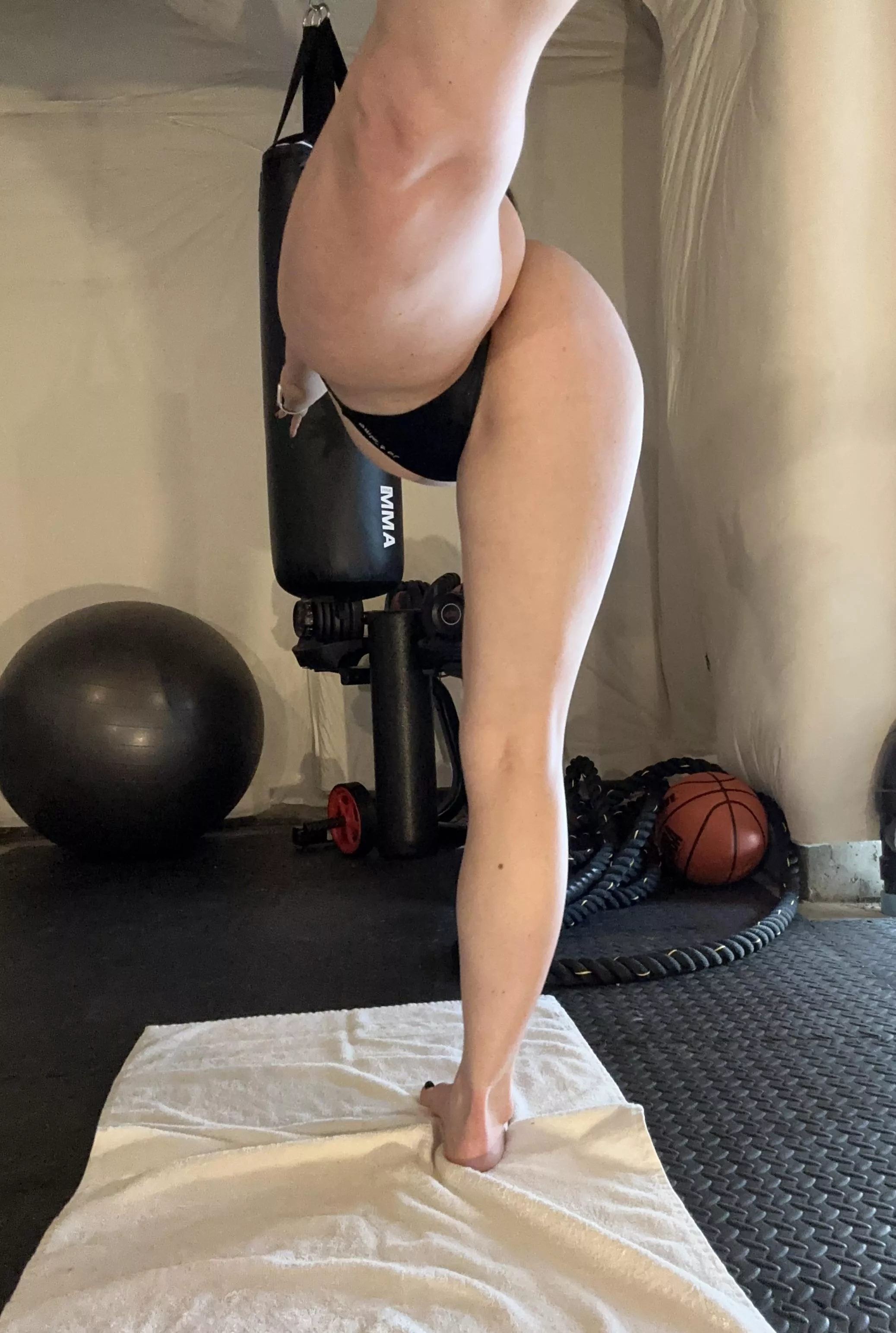 Flow with me Warrior 3 🧘‍♀️