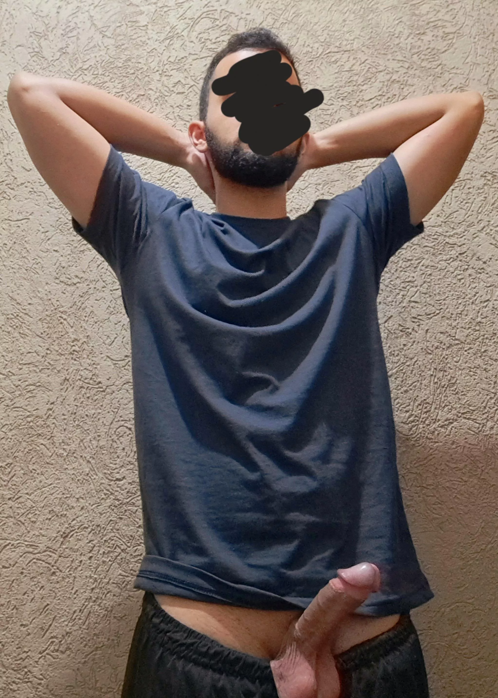 Going to sleep, anyone want to help me? 😏🫣