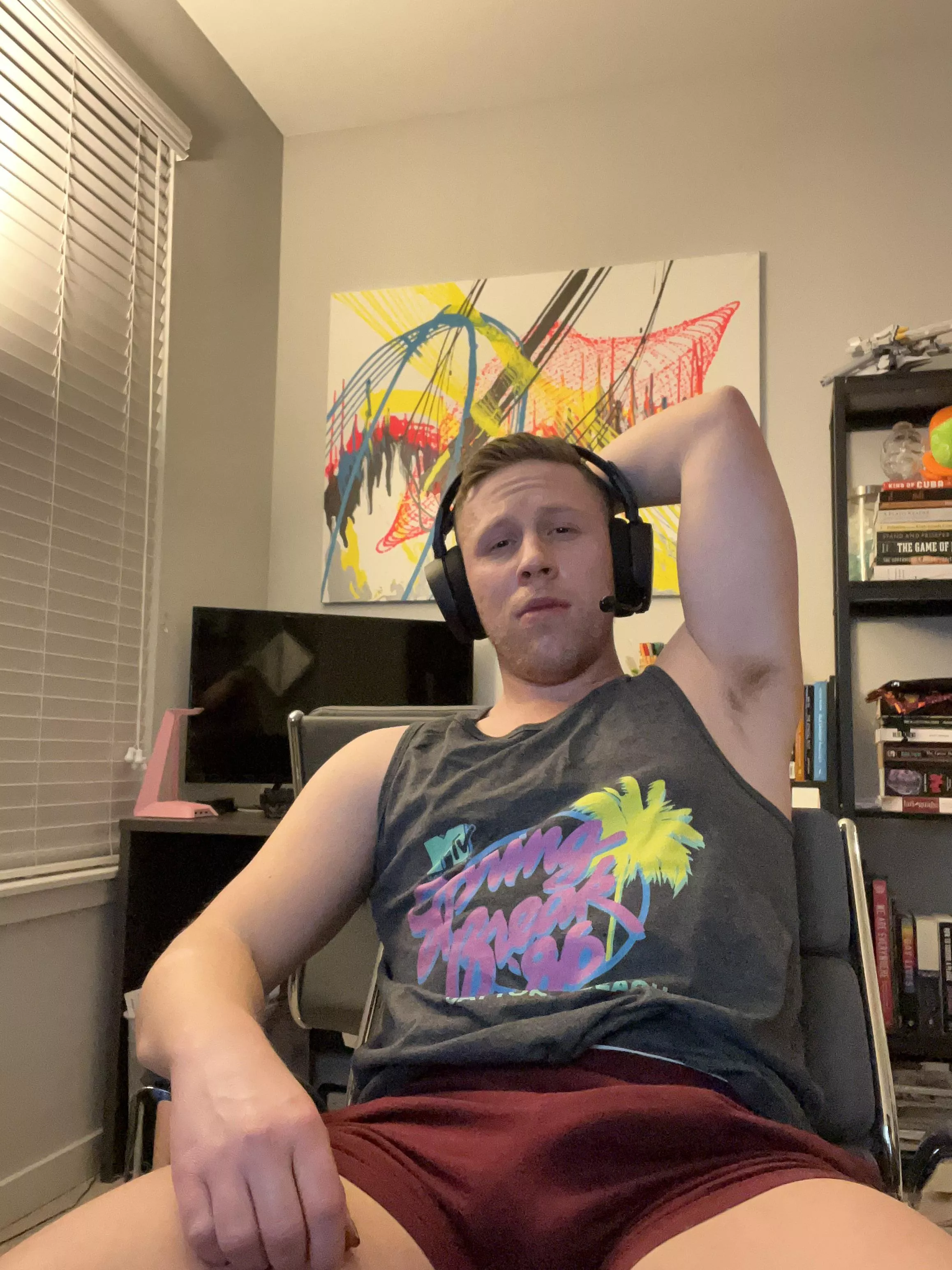 Help me out while I play Apex?