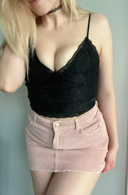 I like my crops with bit of cleavage, approve?