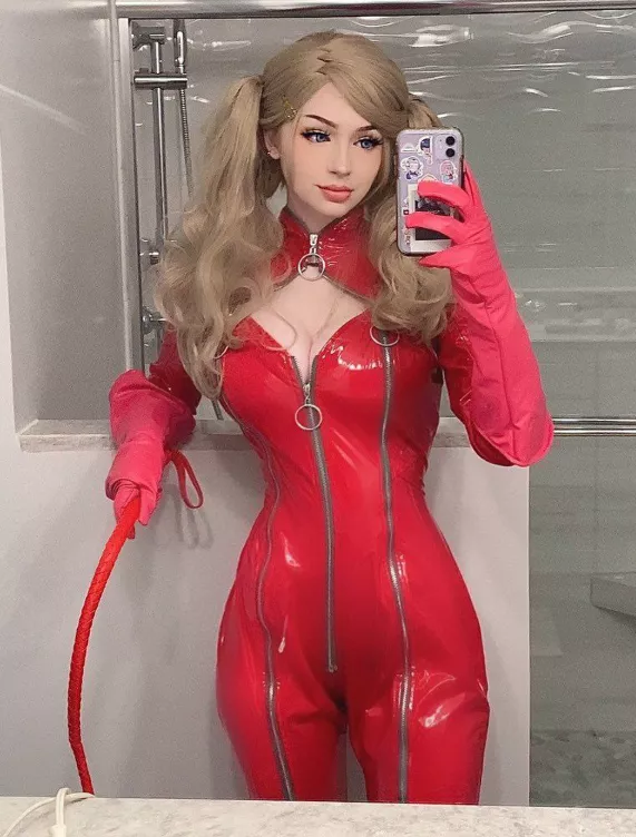 If I sent you some of my nudes, would you jerk off to them?