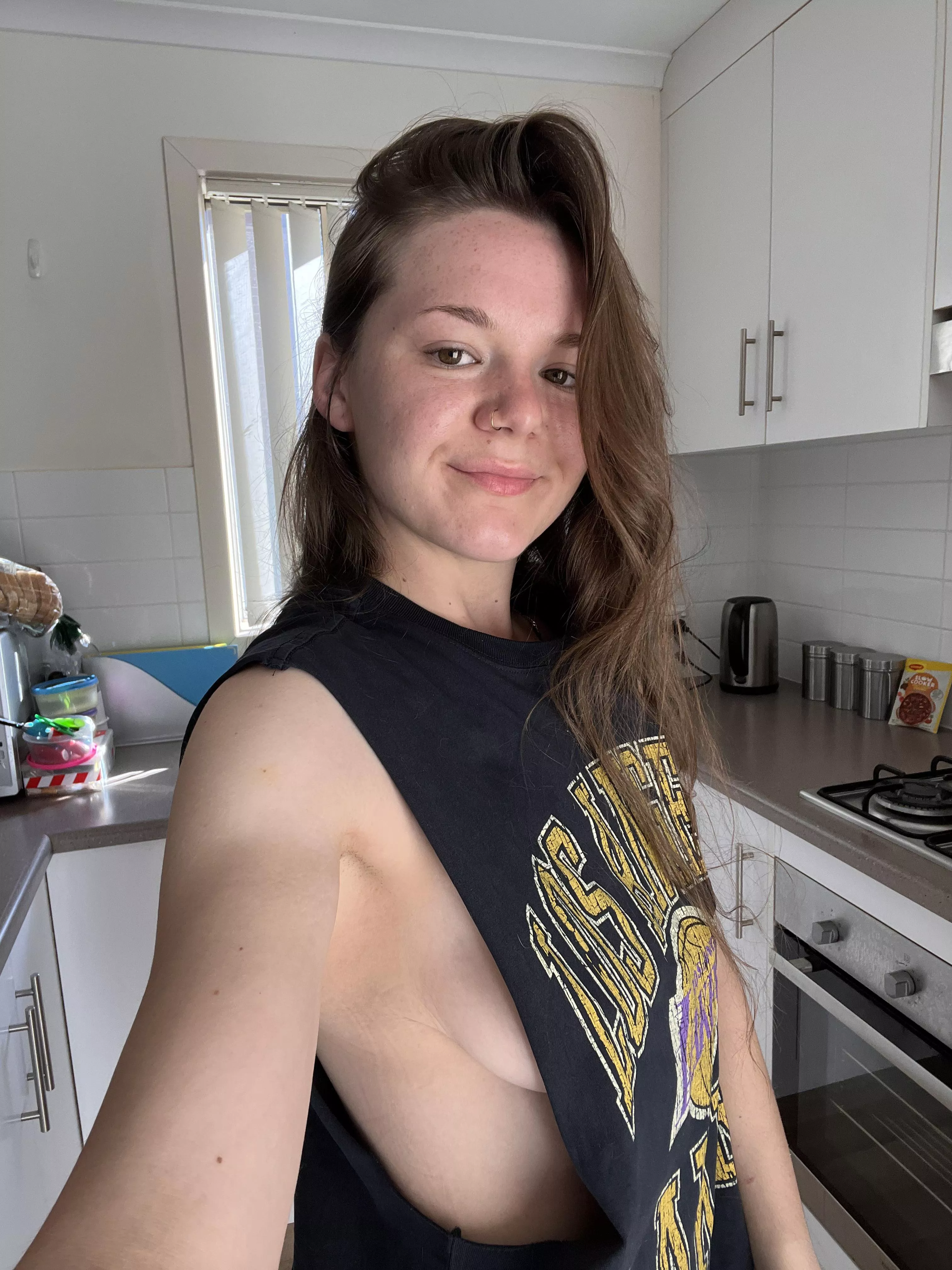 Just a cheeky side shot to make you smile (f)