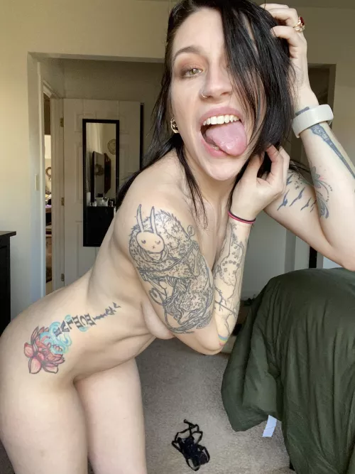 Just a quickie before i jump in the shower.