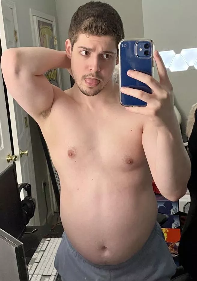 My balls hate these sweatpants