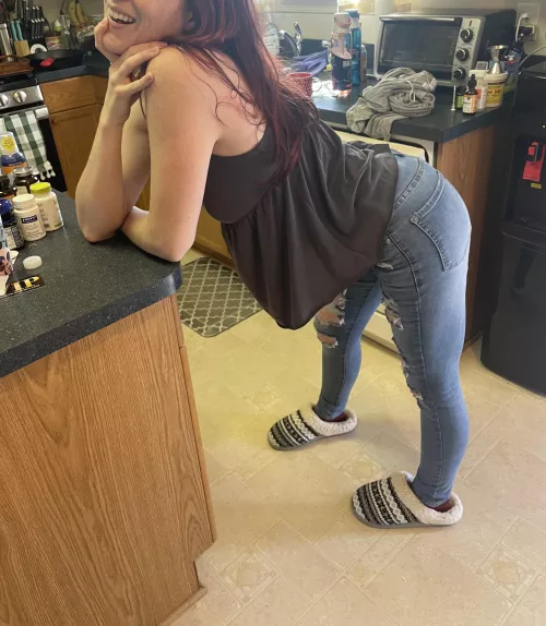 Sundays are meant for slippers [f]