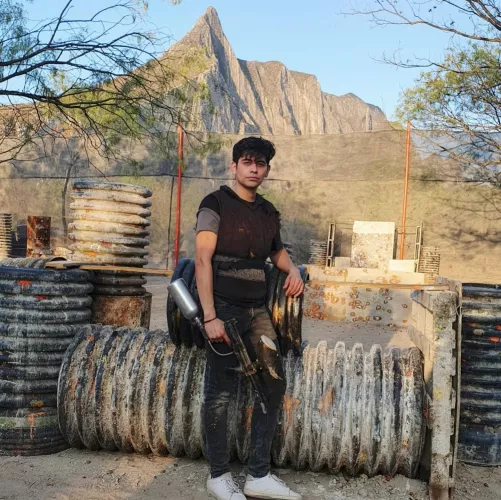 Would you play gotcha paintball with me?π€