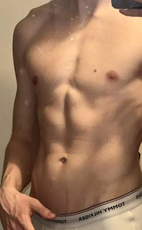 (20) handsome 8inch bubble butt smooth twink into fit. HMU at dominicx2001
