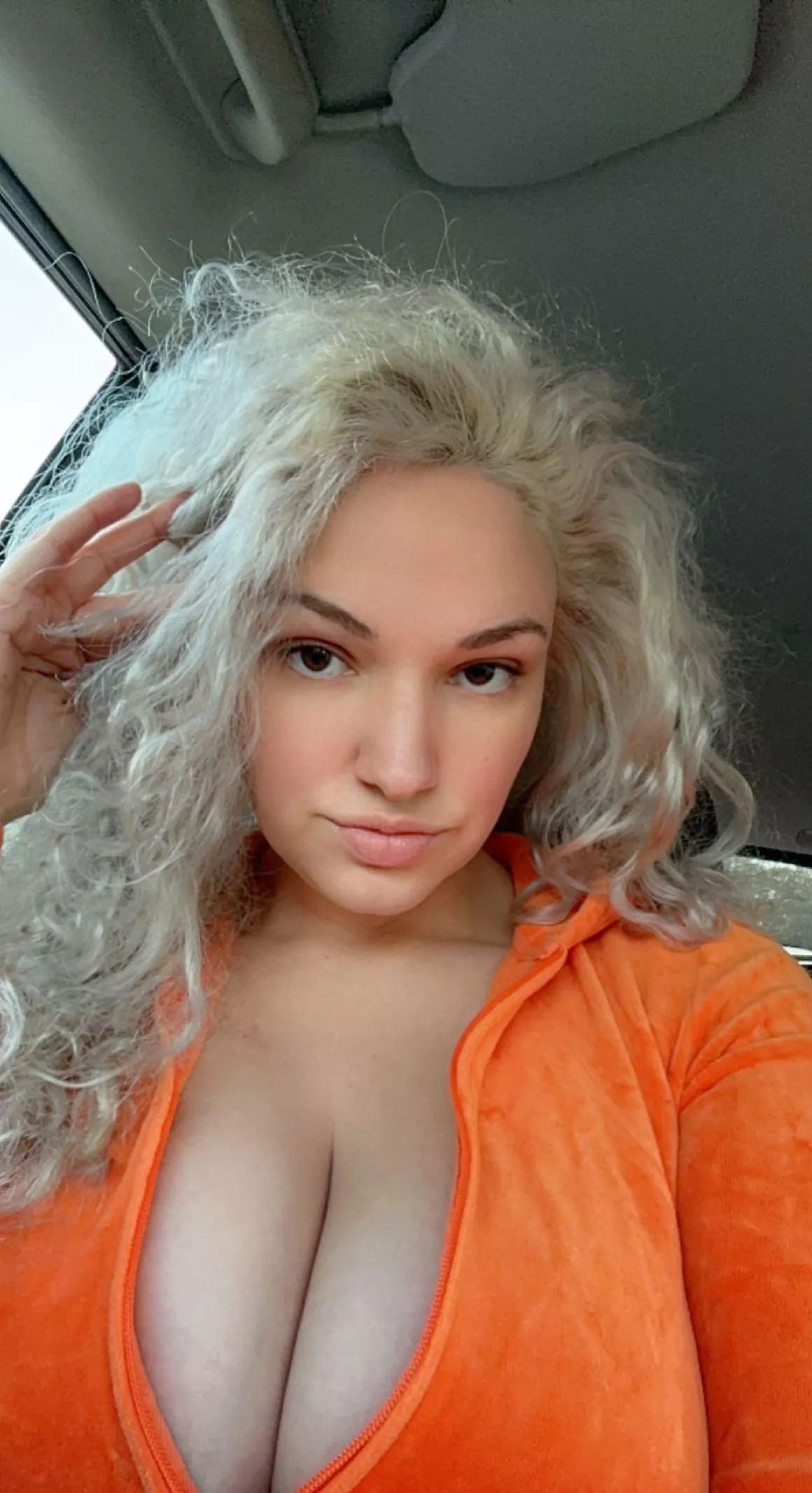 all natural DDs on my slim thicc cute ass 😈😈😈