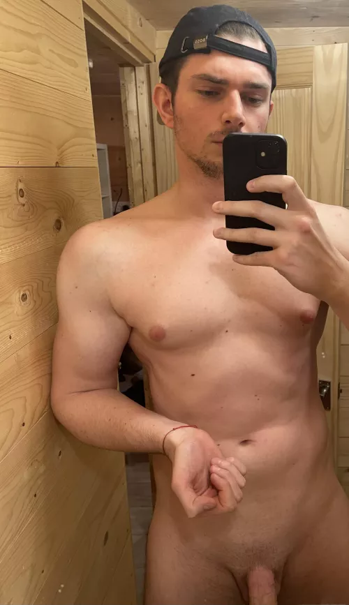 Any girls here into UK guys?