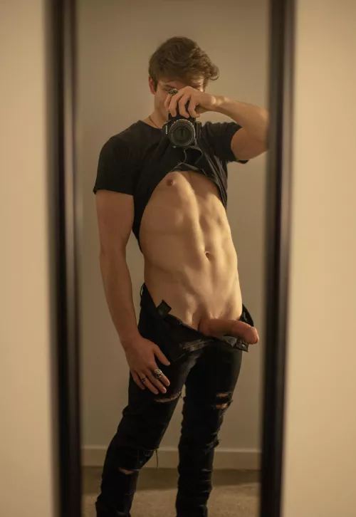 Anyone down to duo? If you know what I mean