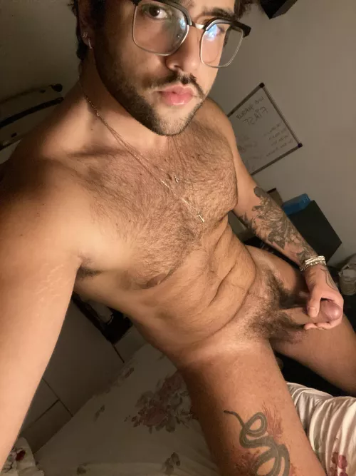 Come to bed with me ?