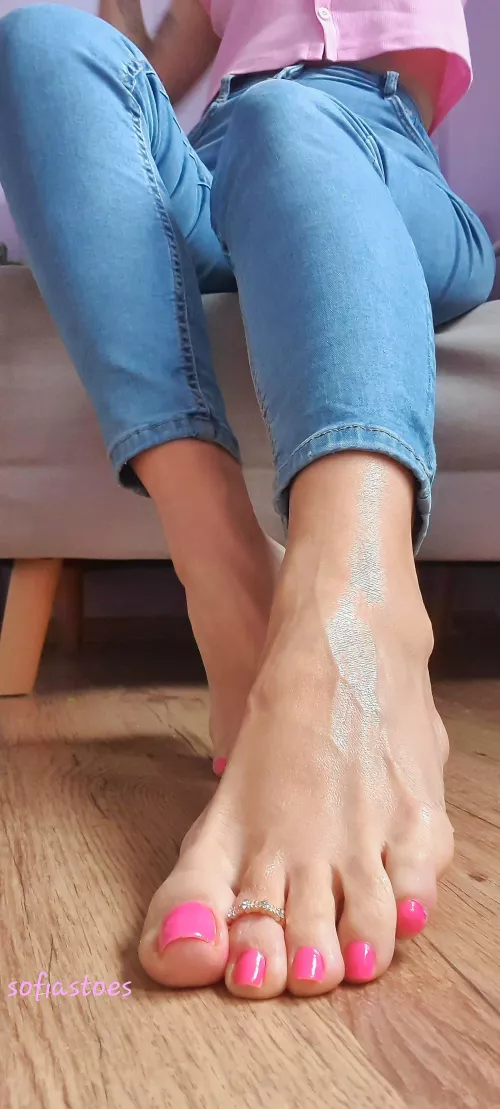 exactly how I want my man.....on their knees and desperate to suck my pink toes 😉💞