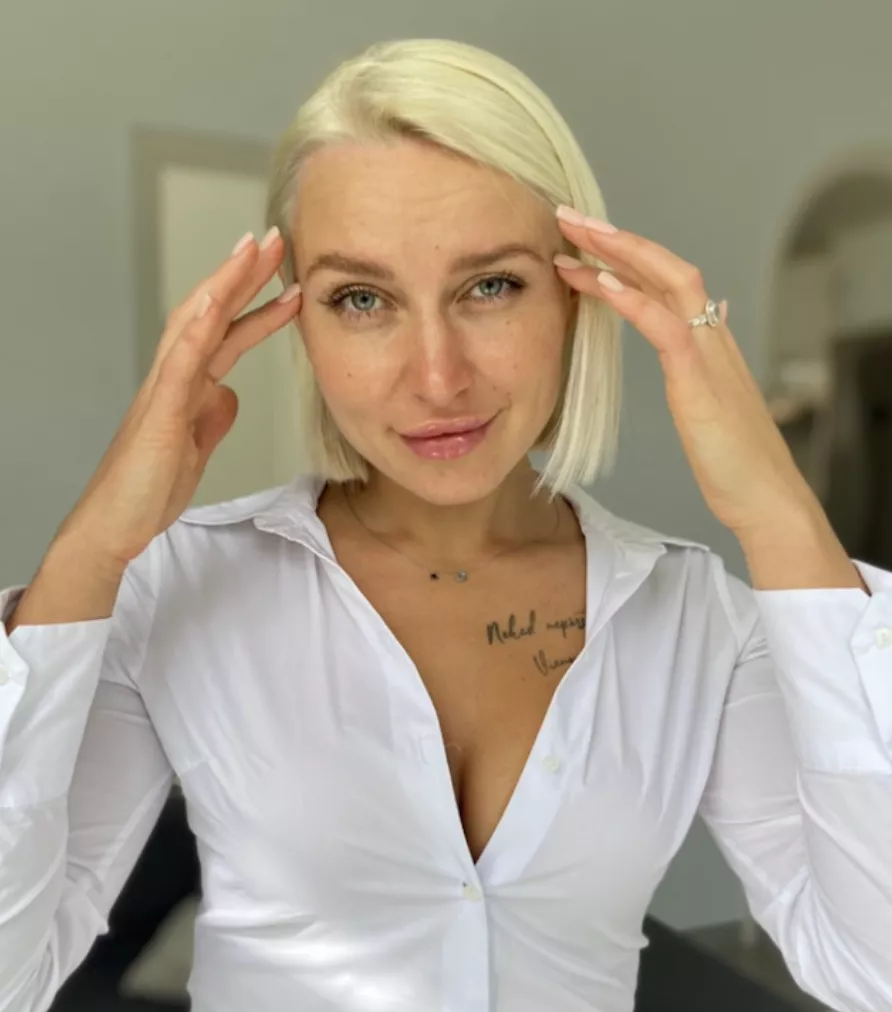 f32 Photo evidence that I can be a good girl.