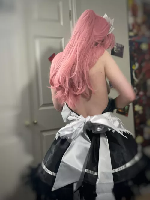 felicia’s brought room service! (ambrosiass)