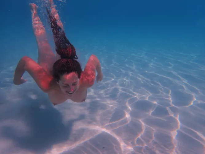 Going for a swim! I made it into the ocean this time!