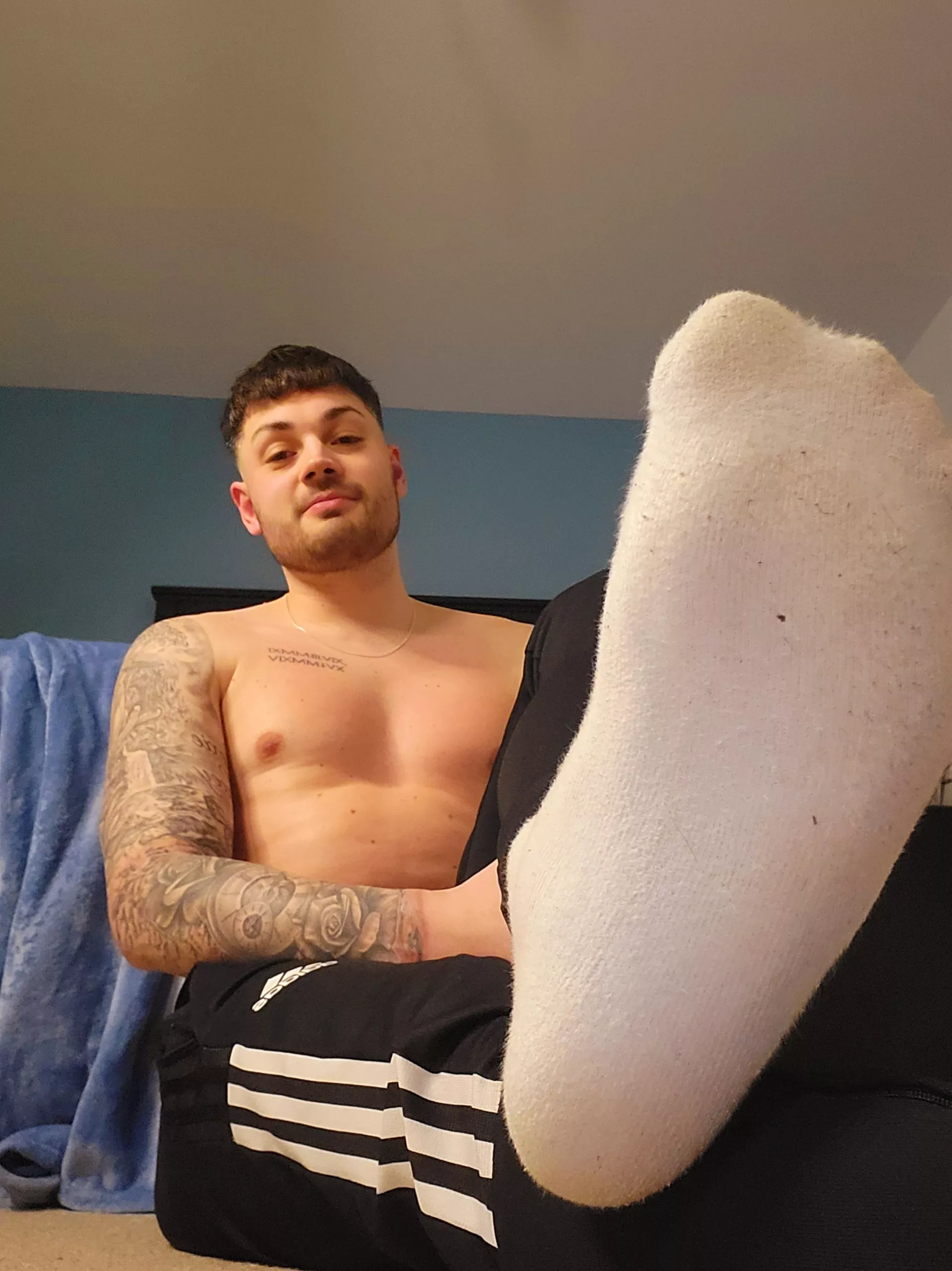 Heard you like dirty socks and sweatpants 😈