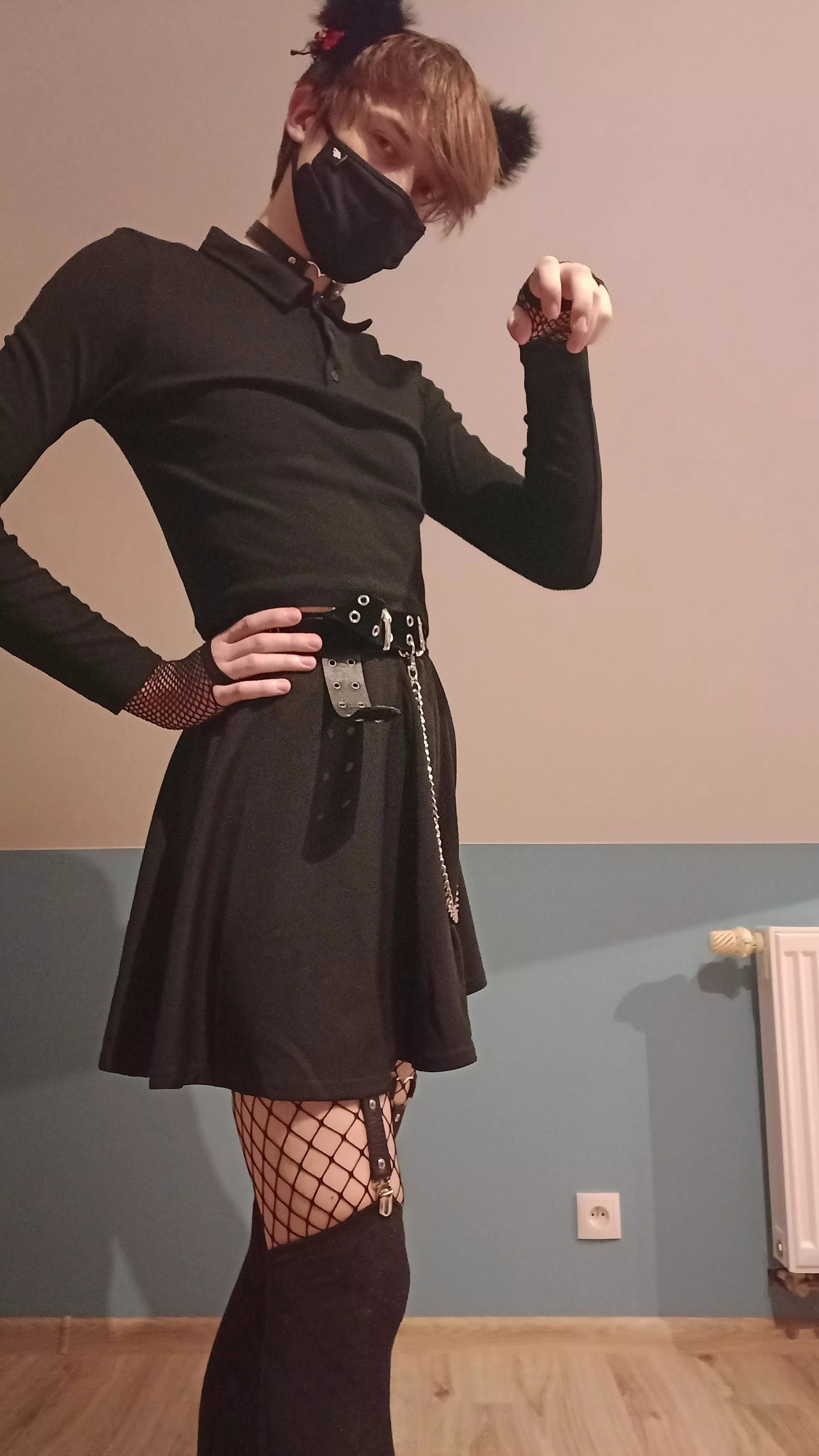 Here comes another catboy 🐱