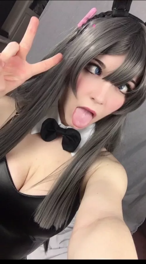 hi F18 here what would you do to me? no limits