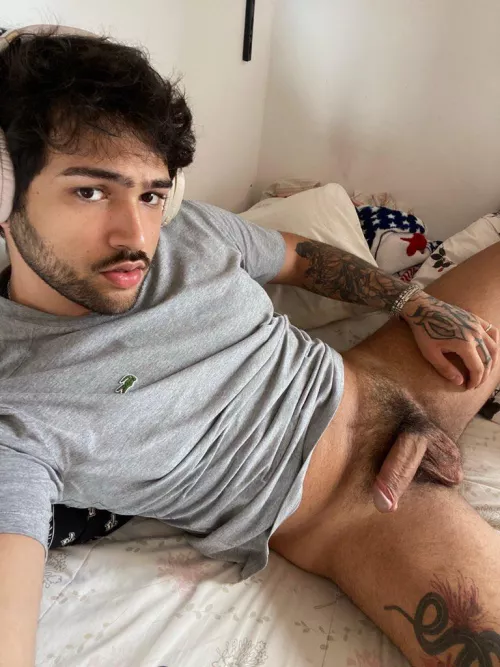 Horny and needing a mouth