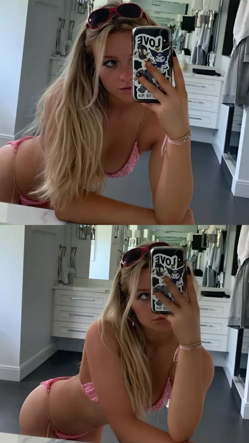 hot bikini selfie