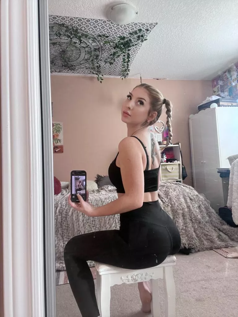 How's my cute ass?