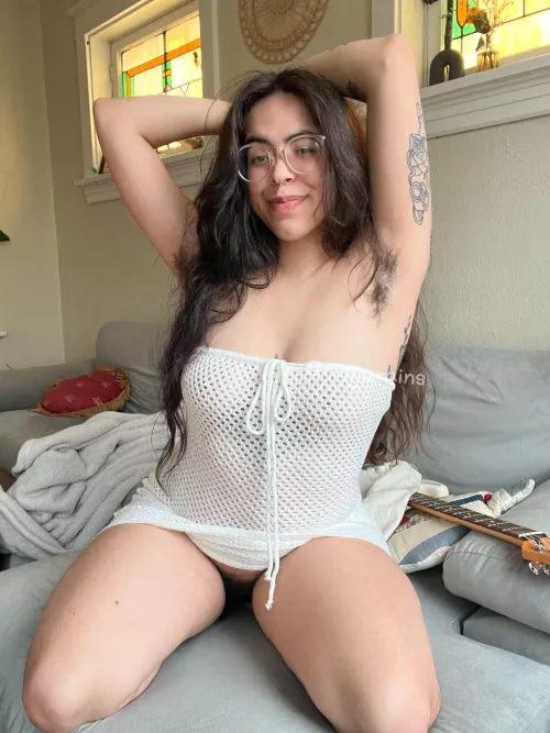 i hope you can’t get enough of my hairy pits :)