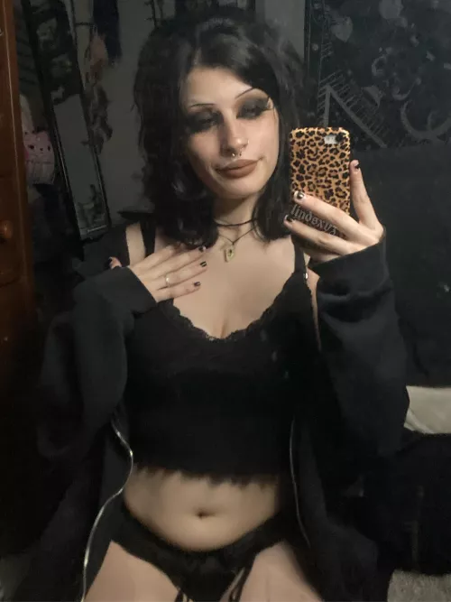 I love oversized sweater & lingerie hehe