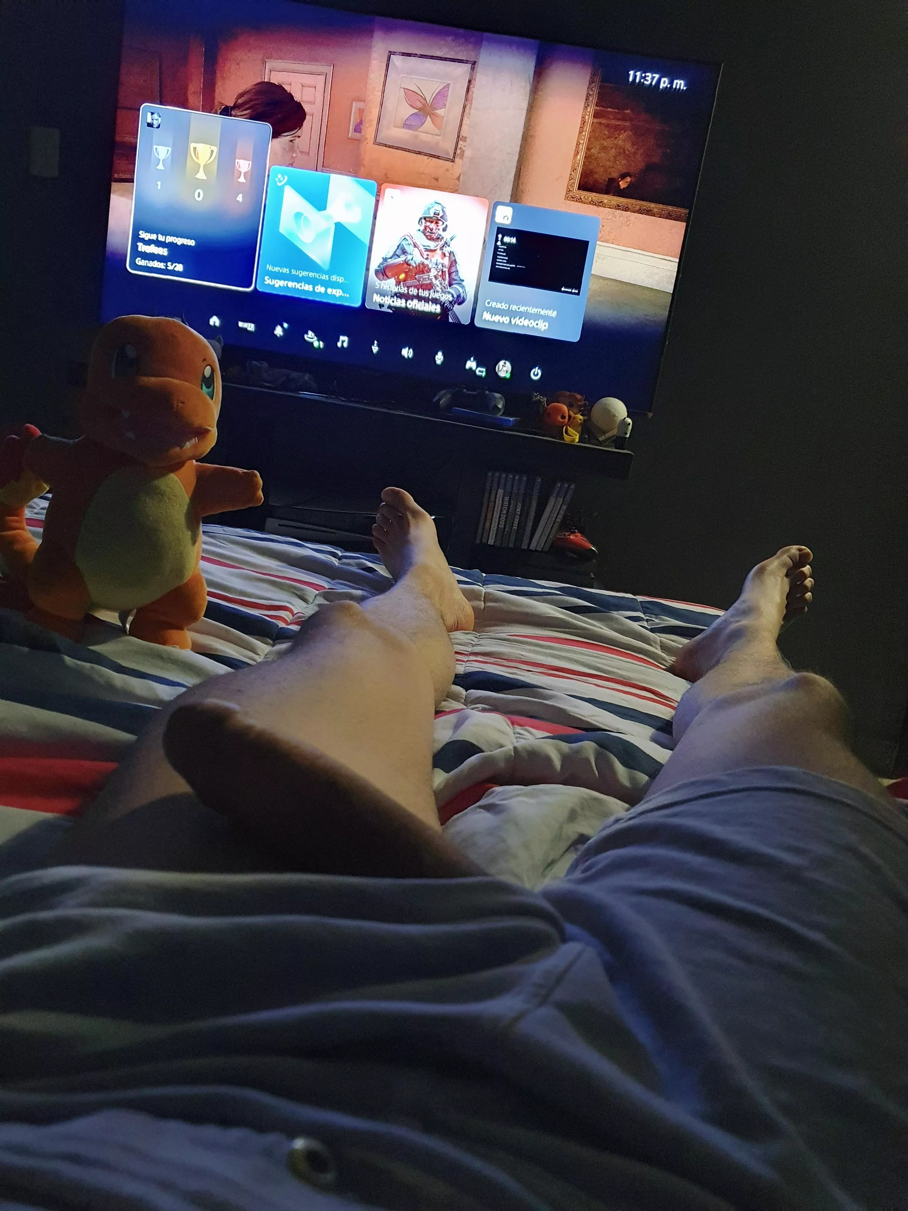 Imagine been roommates, enter my room and join me while I'm playing naked🎮, will you join me?