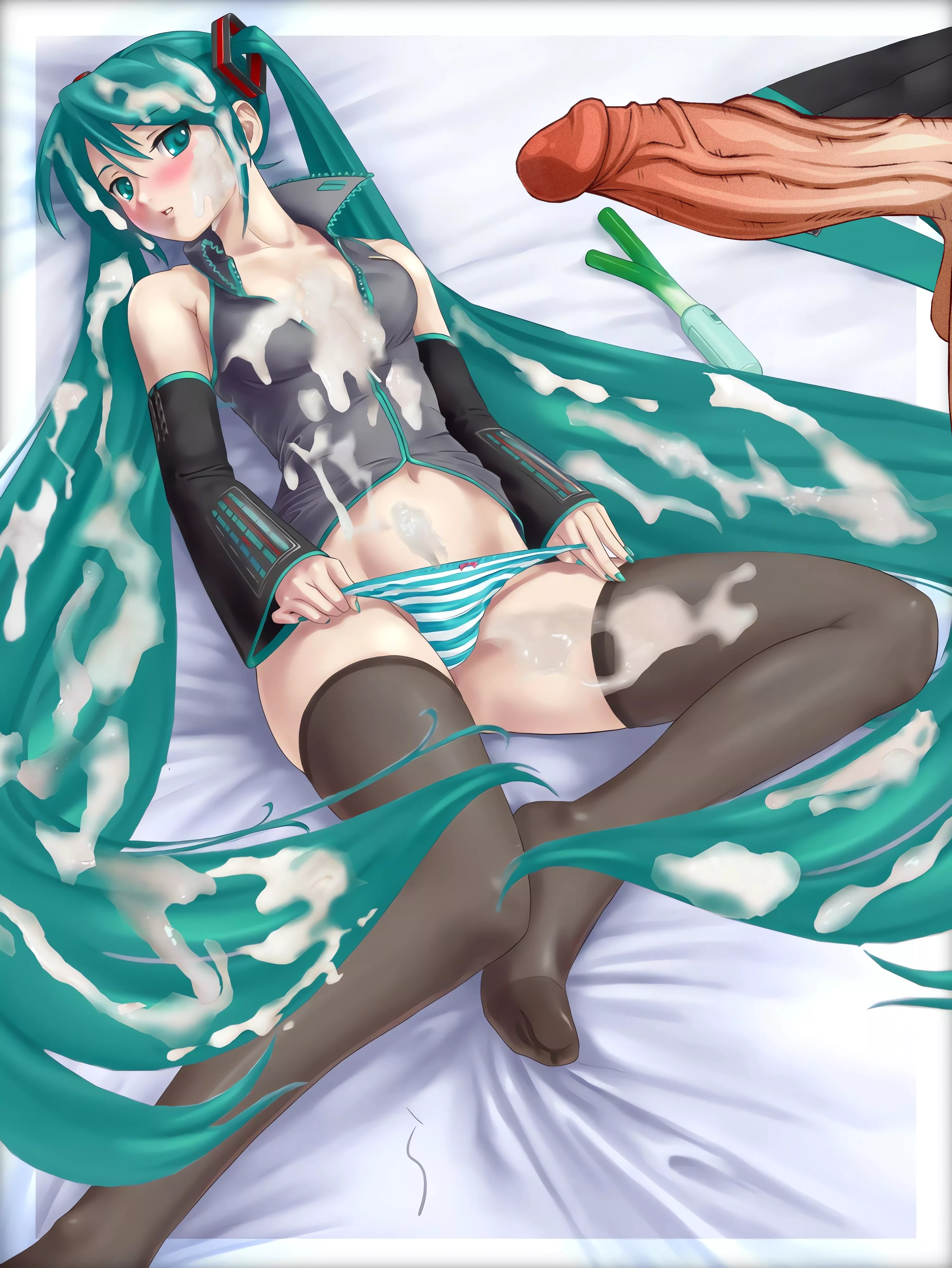 [Miku] Bukkake on her hot silky twintail...