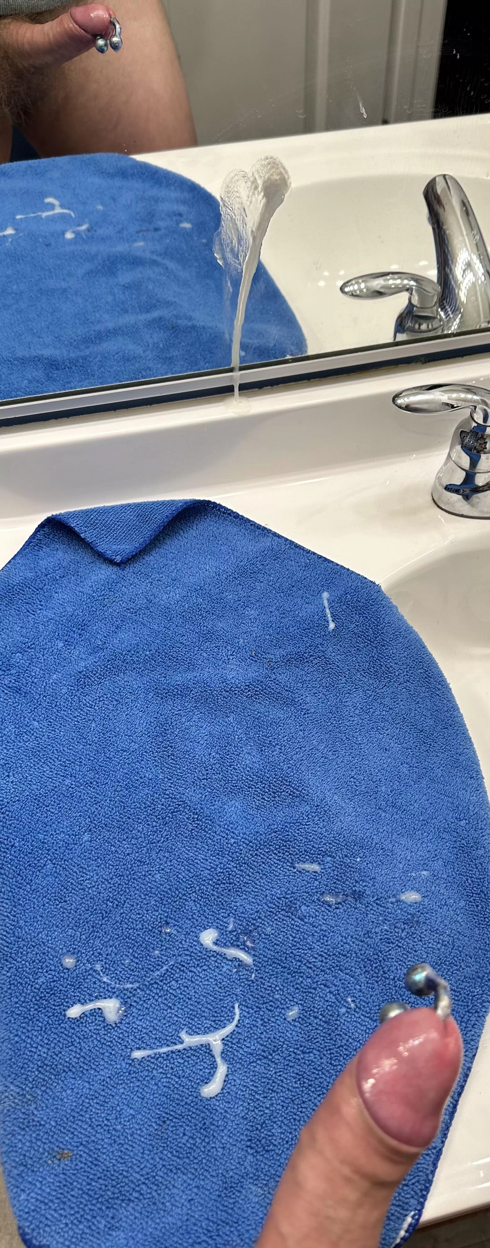 Mirror mirror on the wall 😏😏