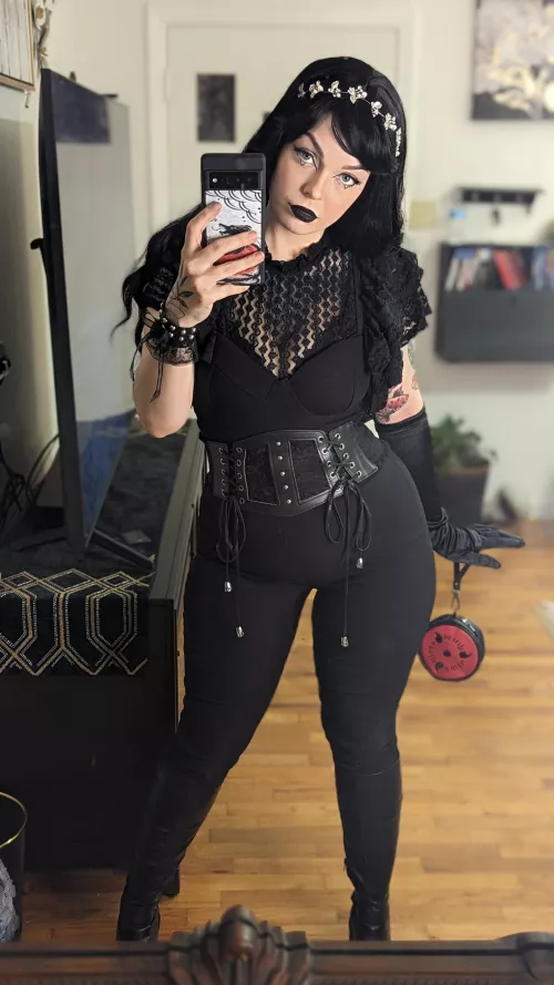 Naomi C (@naomicakes69) [Instagram]