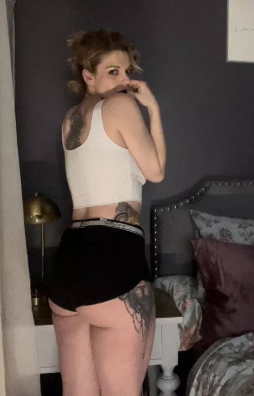 No panties. Just slide my shorts to the side! 😏