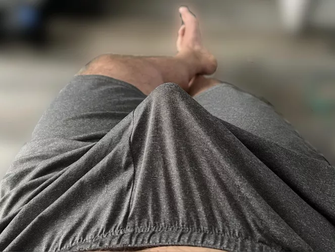 Not gray sweat pants, but do gray shorts work?