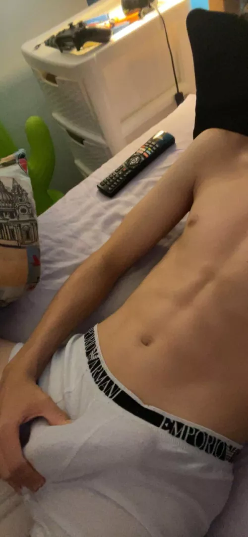 So horny right now 🤭