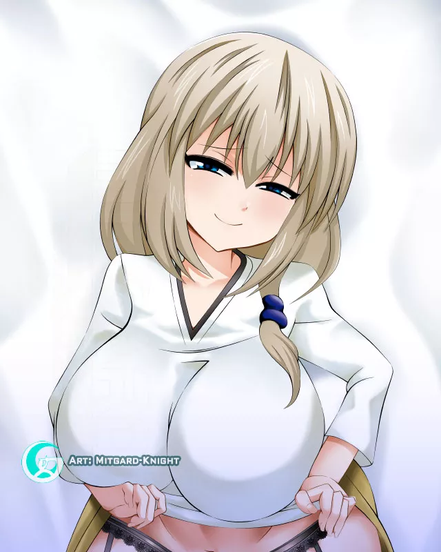 Tsuki Uzaki big oppais!
