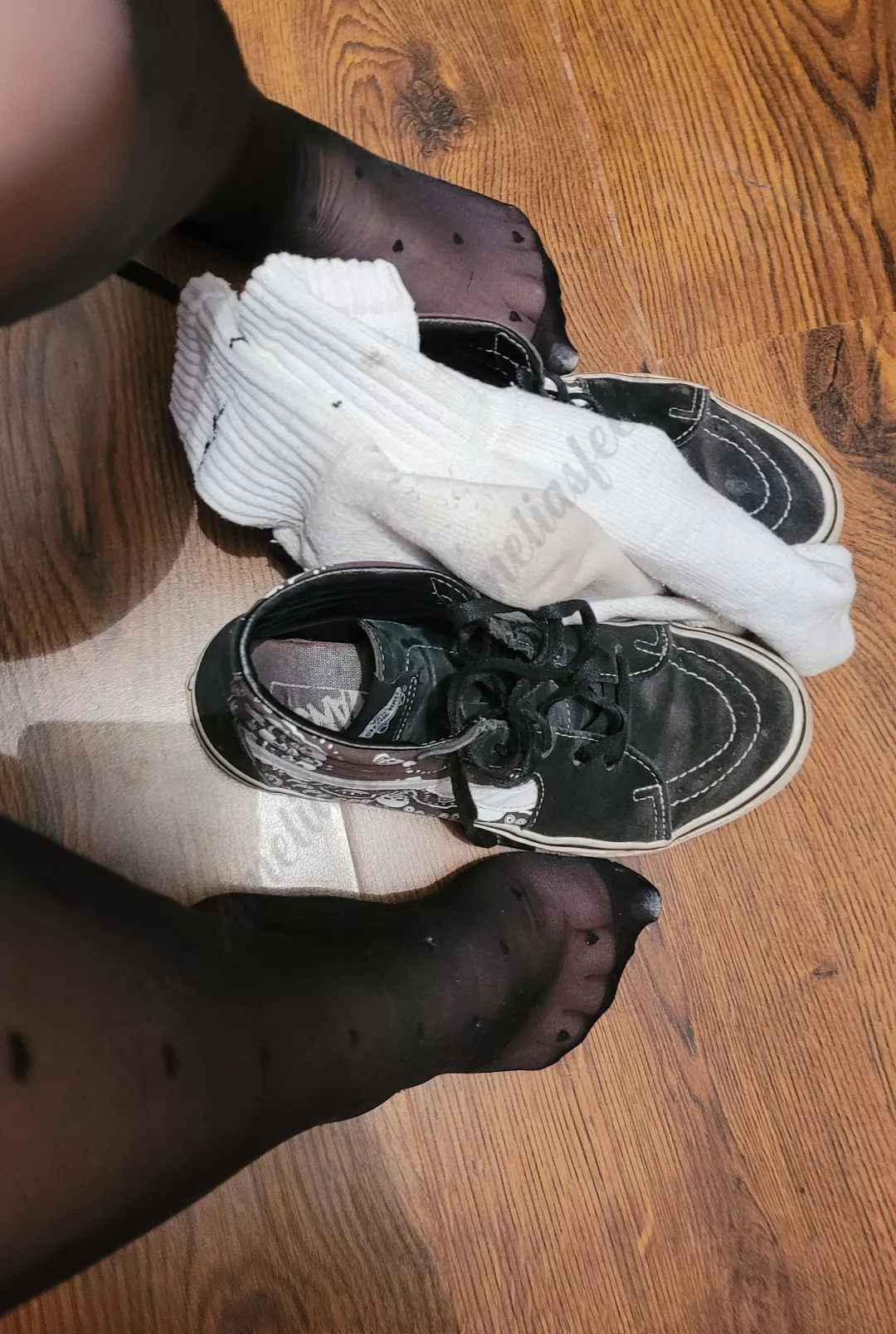 What are you sniffing first 😂