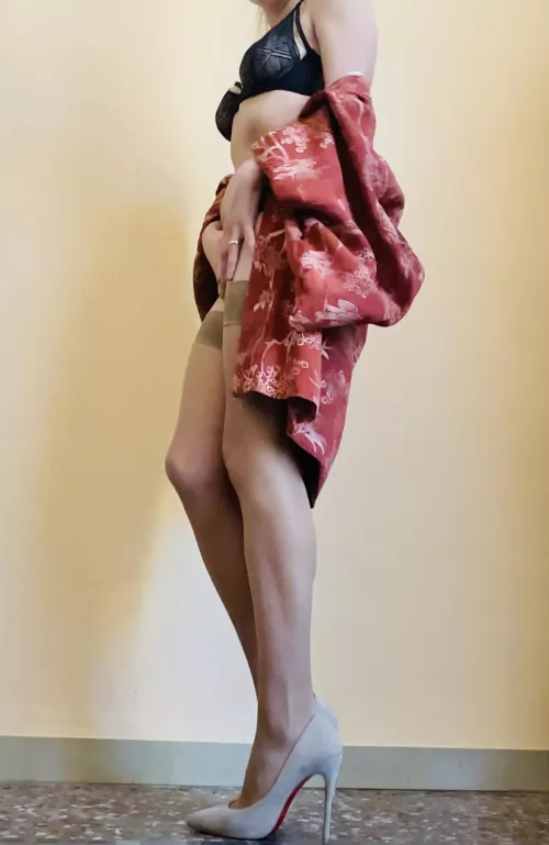 Would you mind if I be your geisha today? ❤️🐇