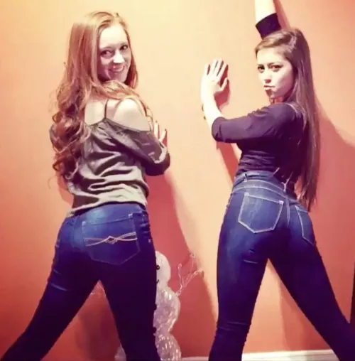 2 dancers in tight jeans