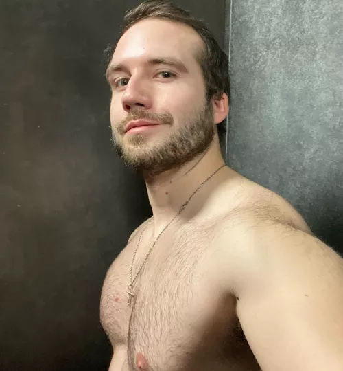 At the gym but can’t wait to play Octopath 2 😁