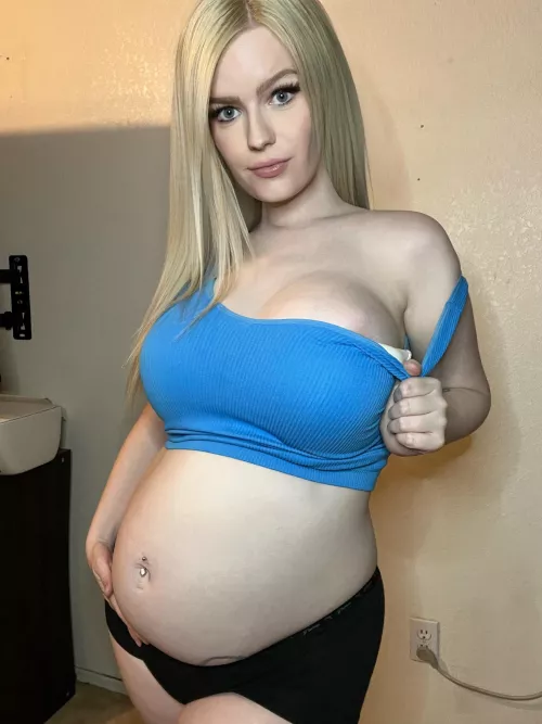 Being pregnant makes me so horny