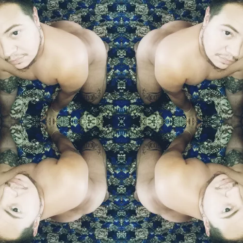 come and hug me from behind and support me all your warm body😈🏳️‍⚧️