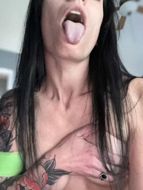 Cover me in your cum😈