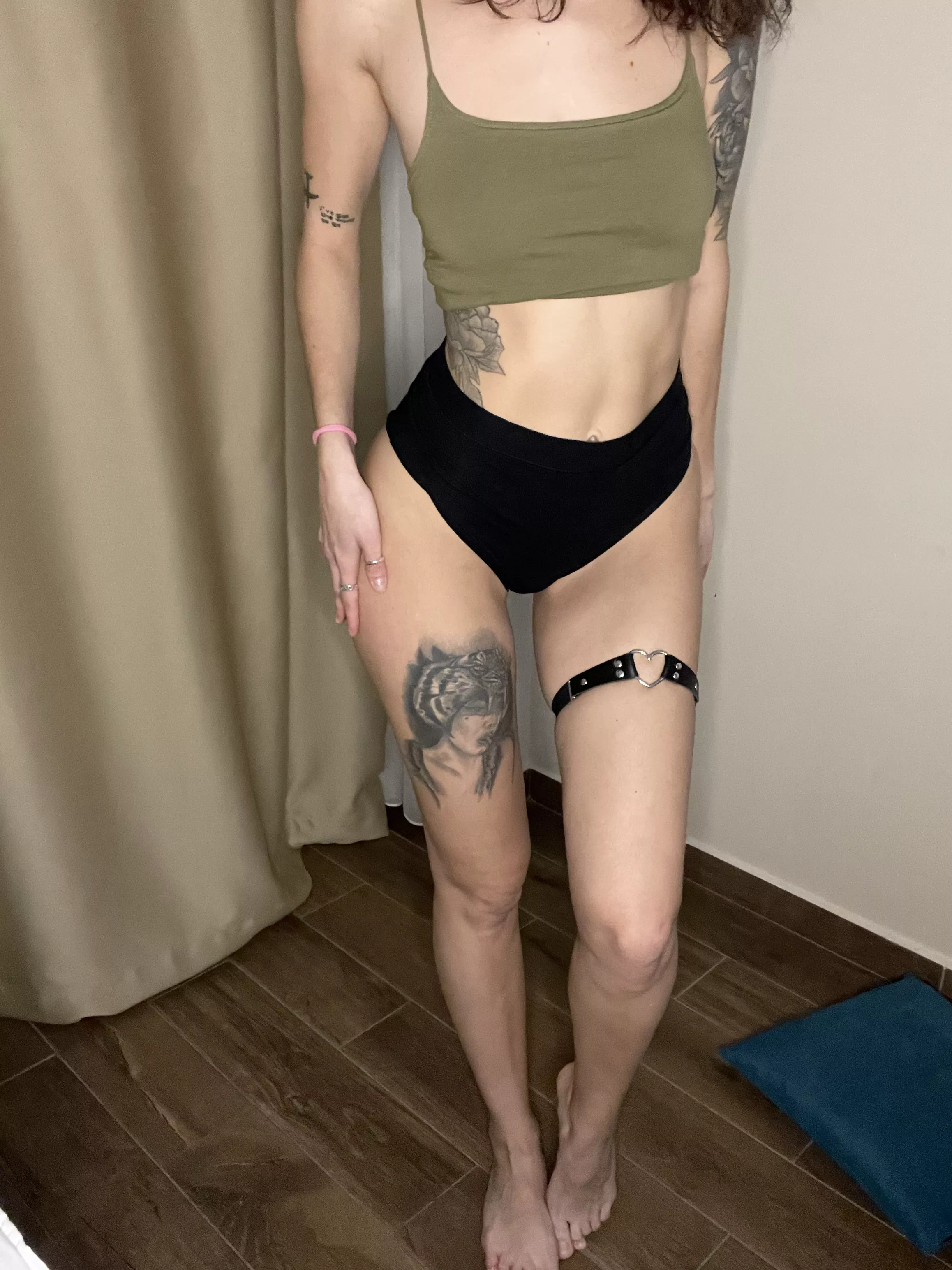 Do you want to caress my sexy body?