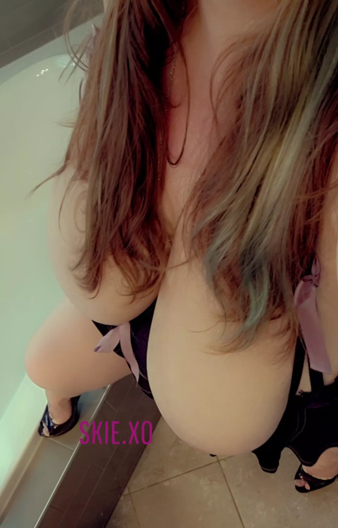 Enjoy my massive tits 😏