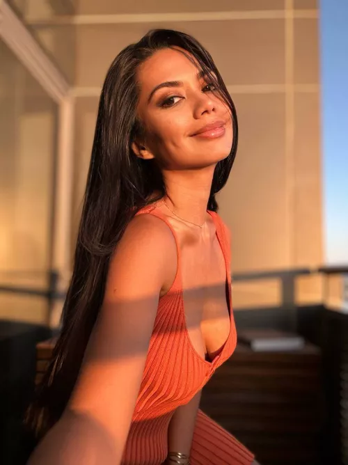 Evening sun greets me when I come back from work