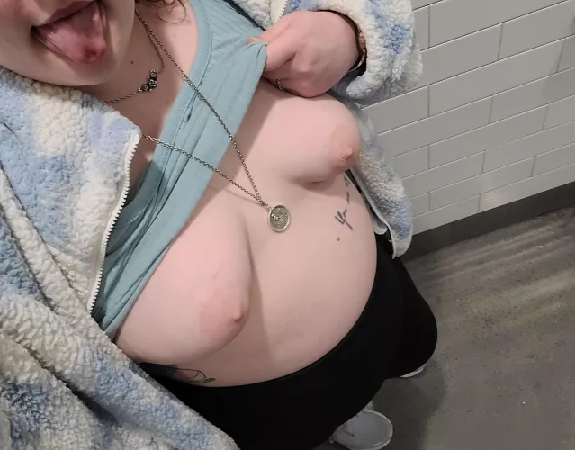 Having a good time 😋