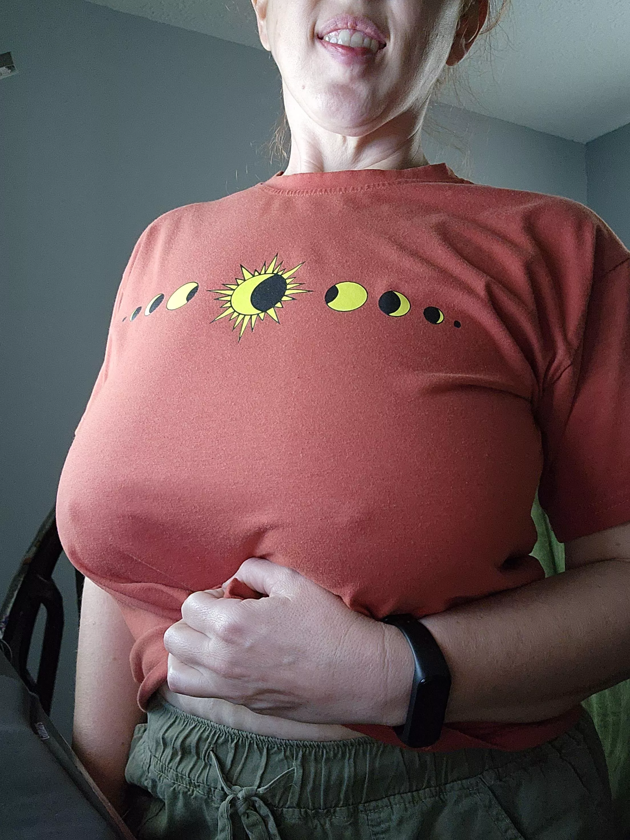 I dont wanna sit at my desk!!!