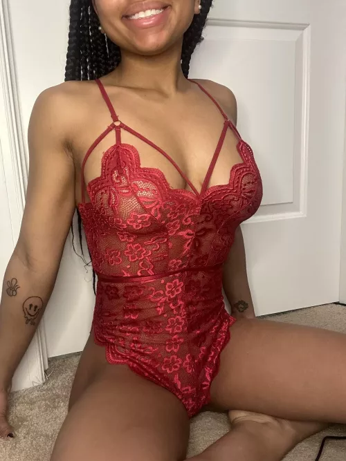 I love this lingerie , makes me happy