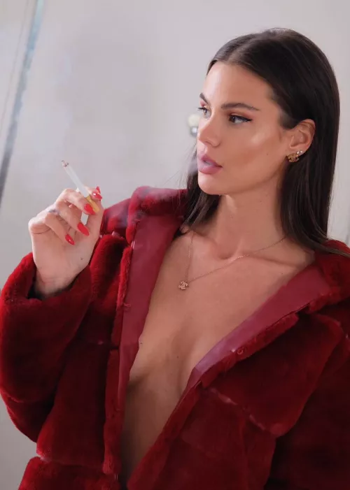 Its me Monika and yes I smoke, only when I drink